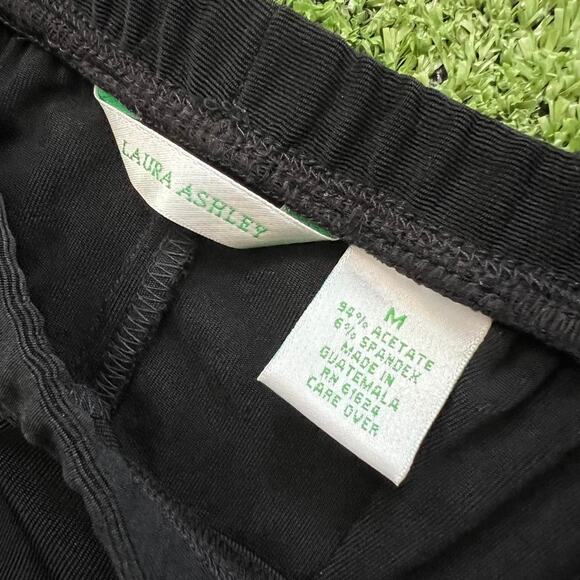 Vintage Laura Ashley Black midi maxi skirt with a touch of elegance size M - Picture 4 of 4